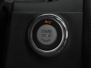 Infiniti  15