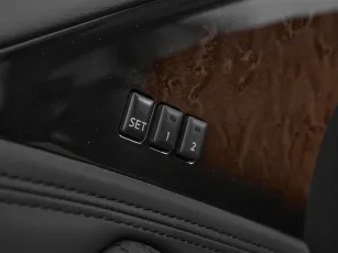 Infiniti  17