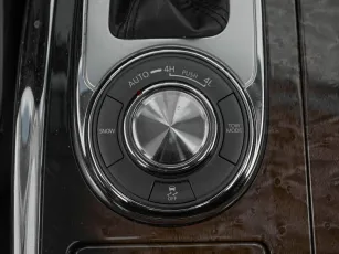 Infiniti  24