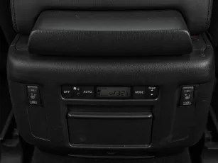 Infiniti  26