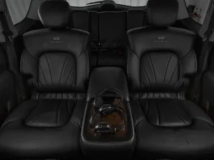 Infiniti  29