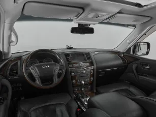 Infiniti  8