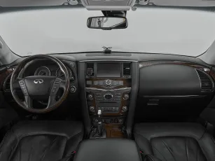 Infiniti  9