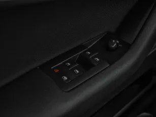 Audi  11