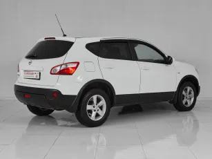 Nissan  6