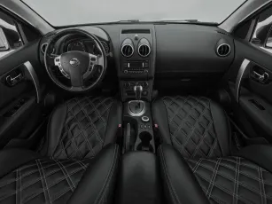 Nissan  8