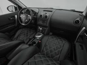 Nissan  9