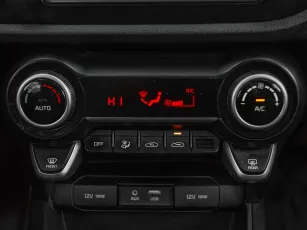 Kia  14
