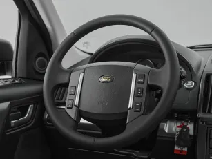 Land Rover  11