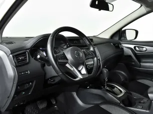 Nissan  10