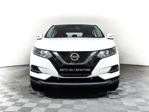 Nissan  2