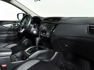 Nissan  9