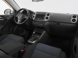 Volkswagen  9