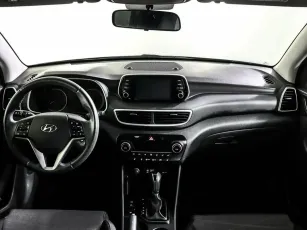 Hyundai  10