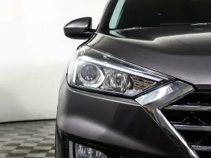Hyundai  6