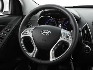 Hyundai  10