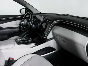 Hyundai  10