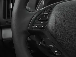 Infiniti  11