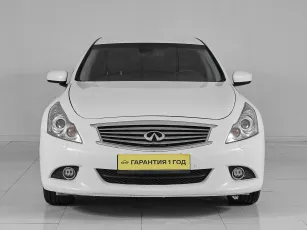 Infiniti  2