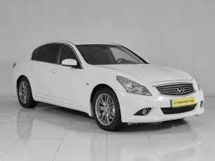 Infiniti  3