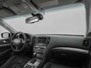 Infiniti  9
