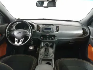 Kia  8