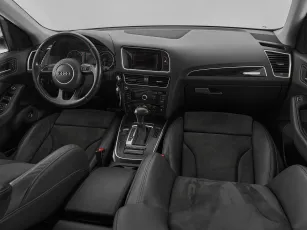 Audi  9
