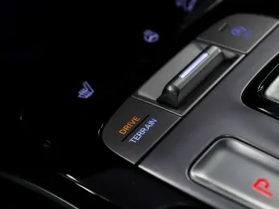 Hyundai  9