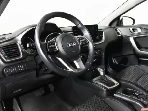 Kia  10