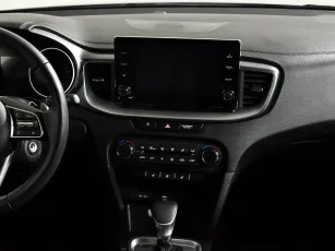 Kia  12