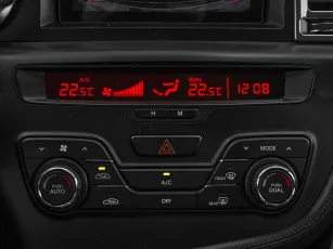Kia  15