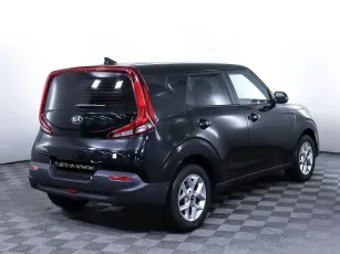Kia  5