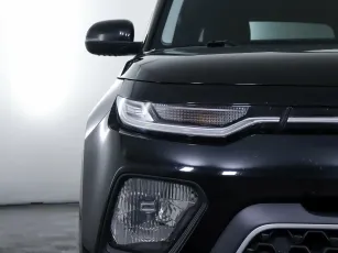 Kia  7