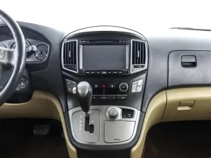 Hyundai  7