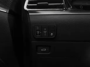 Kia  15