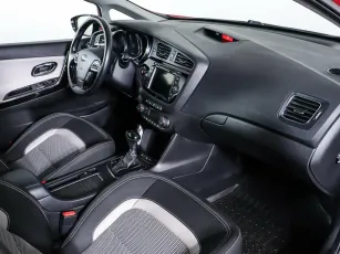 Kia  10