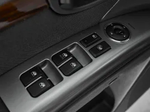 Hyundai  11