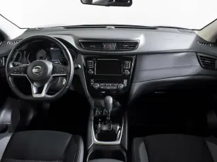 Nissan  10