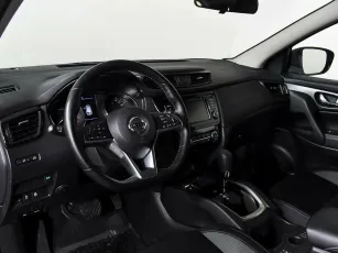 Nissan  11
