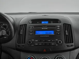 Hyundai  12