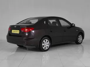 Hyundai  6