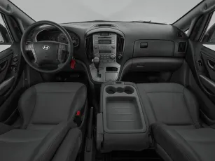 Hyundai  10