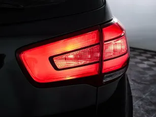 Kia  8