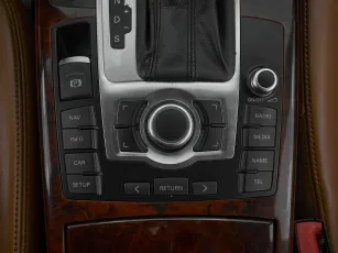 Audi  19