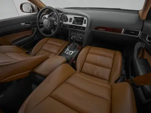 Audi  9