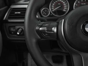 BMW  12