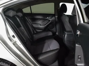 Kia  8