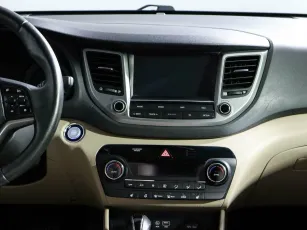 Hyundai  11