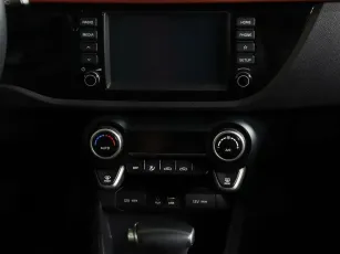 Kia  12