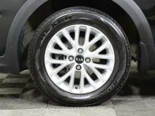 Kia  7